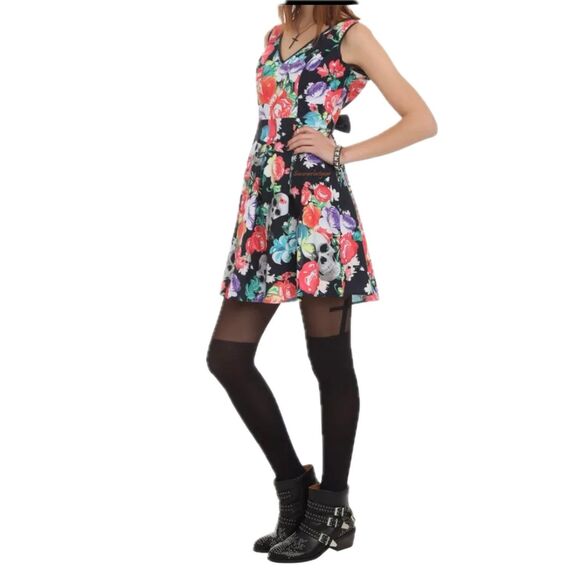 Iron Fist Roaming Flowers Floral Skull Back Bow Fairy Gothic Skater Dress XL - Picture 1 of 7